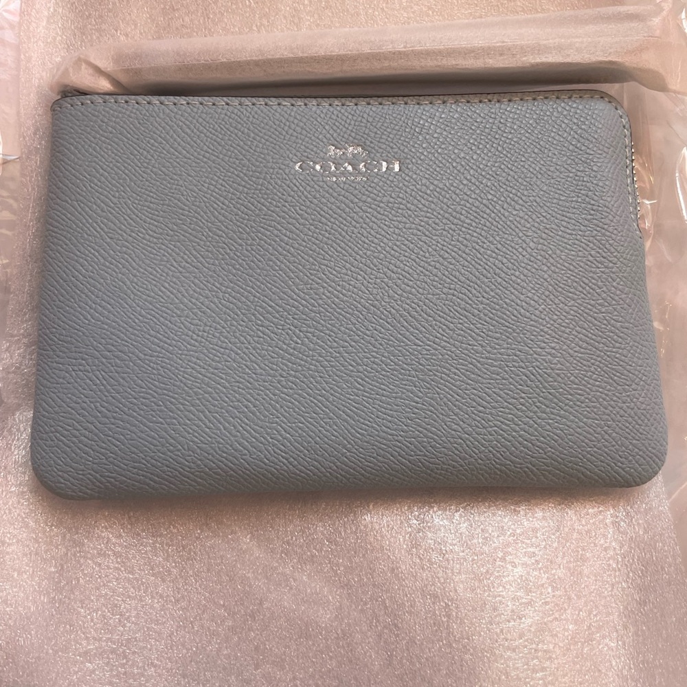 Coach Wristlet mint condition NWT